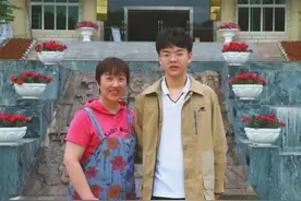 57岁阿姨考上大学学习编导 想把儿子写的小说拍成电影图片
