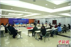 李萌：新一代科学家要不断向科学技术广度和深度进军图片