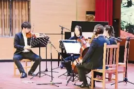 让音乐回荡在更广阔的大地图片