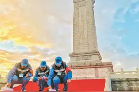 曾是2019年度“全国三八红旗集体”，这群环卫工人是天安门广场的另一道风景图片