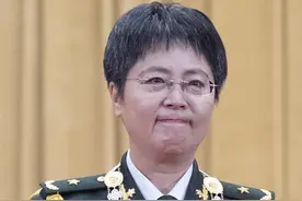 抗疫先进事迹｜“除了胜利，别无选择！”——记“人民英雄”国家荣誉称号获得者、军事科学院军事医学研究院研究员陈薇图片