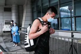 542万天价罚款引争议，CBA自己都曾带头违约图片