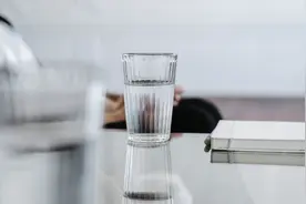 下置式饮水机尚未取代上置式饮水机，这里有哪些产品逻辑？图片