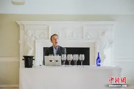 张裕解百纳在“全球最畅销葡萄酒品牌盲品赛”荣获第一名图片