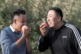 新疆两青年合伙卖水果，入驻拼多多半年销售额破1700万元图片