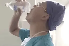医生术后喝葡萄糖水引争议，这个后续有点暖→图片