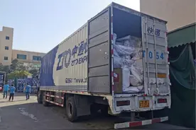 “双11”网点直击：快递小哥竟能日派上千票，老板斥资300万上线自动化设备图片