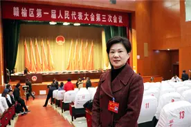 百位人大代表话小康丨李燕：小超市大梦想 引领下岗女工走幸福路图片