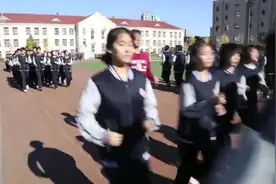 每天课间操跑步2千米是种什么体验？视频封面