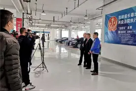 当“法拍车”遇上“购物节”图片