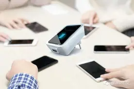 充电器长期不拔会引发火灾，是真的吗？图片