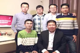 唐县一贫困学生受资助成清华大学博士，研发机器人反哺家乡教育图片