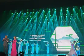 「视频」“教我如何不想她”试听音乐会在常州大剧院举行图片