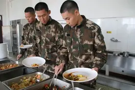 新训传真 | “南方娃”，“北方兵”，满满的幸福感图片