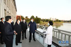 总书记来江苏考察的这两个地方，与东台渊源极深图片