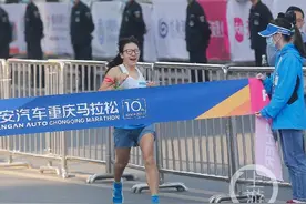 这个重庆妹儿好飒！向付召拿下2020重马女子冠军，个人成绩破3图片