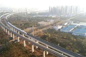 微视频：合安高铁开始试运行视频封面