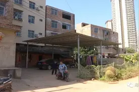 南宁老屋拆迁得三套房，产权证上都是哥哥的名字！弟弟：“他想全部占有”图片