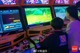 未成年人电玩城畅玩游戏机“禁入”招牌形同虚设图片