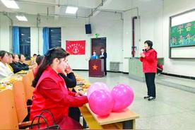 运城学院学雷锋新青年公社 举行迎新见面会图片