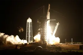 私人航空新里程碑！SpaceX又送四人上太空，拜登祝贺，马斯克未露面图片