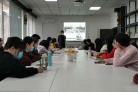 北京高校举办“畅想我们的2035”漫画沙龙活动图片