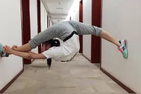体育影响力人物｜“一字马女神”舒思瑶：艺术体操融入了生命，要当最后倒下的那一个图片