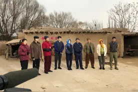 土味十足！《奔跑吧》银川录制 Baby曝孕妇造型图片
