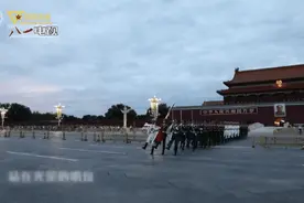 来，看！来，点赞！我整齐划一的步伐……图片