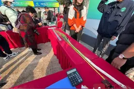 惊爆！济南大葱破吉尼斯纪录！还有这些网红特产马上安排图片