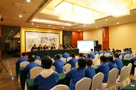 山东交通技师学院与蓝海集团校企合作共育“蓝海精英”图片