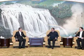 上海与中国融通集团签署重磅协议，李强龚正会见董事长温刚、总经理马正武图片