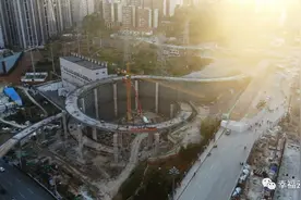 延安东路延伸段中环立交顺利合龙图片