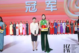 一帮五六十岁“姐姐”乘风破浪，杭州时尚周模特大赛拉风走秀图片
