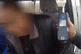 司机醉驾被抓：你们把我一生都毁了……交警怒怼：是你自己毁自己图片