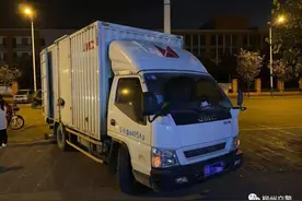 柳州一男骑手看似轻微碰撞，怎会致命？太惊心图片