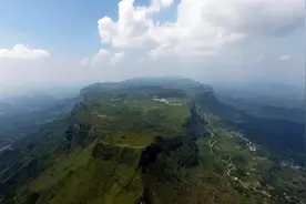 县委县政府被纪委约谈后，湖南这座藏在“深闺”中的山火了图片