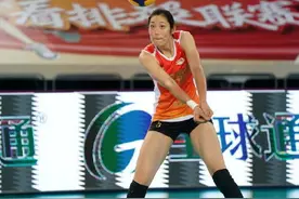 朱婷领衔 李盈莹休战 天津女排3-0北京稳居榜首图片
