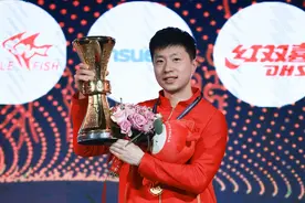 一道5厘米的膝盖疤痕，一位重返巅峰的战士马龙图片