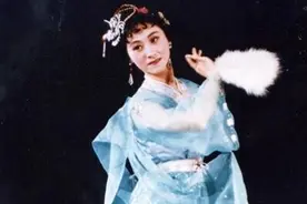舞蹈女神换了一个舞台图片