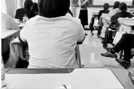 家长会上看到儿子留言 妈妈瞬间泪奔图片