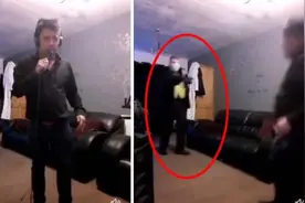 英国男子在家中唱歌直播时被警察带走图片