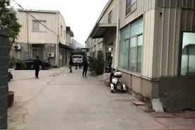 你可能也买过！上海警方查获1.2亿元莆田假鞋 成本50元冒充正品图片