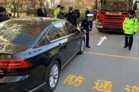 北京将推新机制：占用消防通道车辆，自付拖车费图片