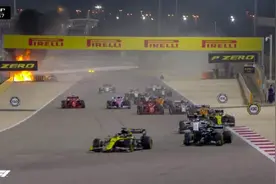 F1巴林站发生严重事故，格罗斯让撞车起火，逃出火海人无大碍图片