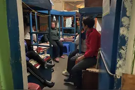 住在吉林5元旅店的单身女人们：不避讳谈及男女间的关系，打工都是为了孩子，旅店老板是个“孙二娘”图片