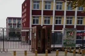 “我举报了我和儿子的语文老师”：河北沧州母亲举报老师行贿后被泼热水后续图片
