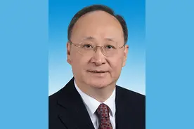 两个医学博士出身的省长同日出任省委书记图片