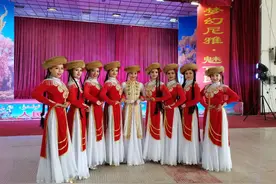 民丰县文工团：创新“文化下乡”新模式 助推“文化润疆”新发展图片