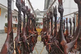 为过年准备的酱鸭，青芝坞的居民已经安排上了图片